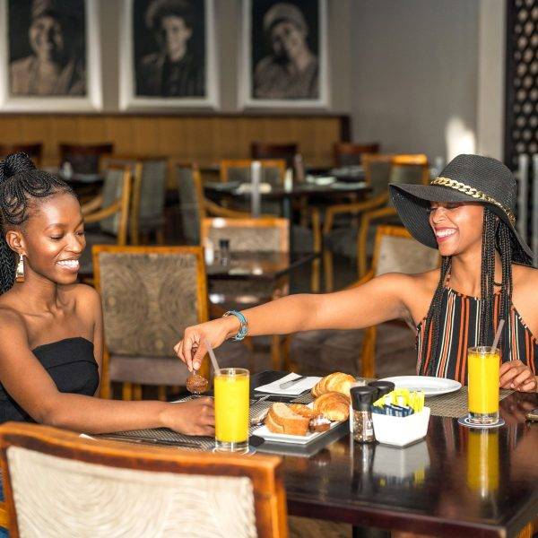 Restaurant-1-2-qy2ae7y1orksi91fl0twm5duka2v0so3avhele1do0